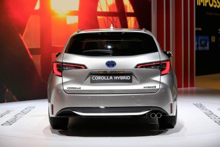 8d26d13a-2019-toyota-corolla-at-paris-auto-show-2