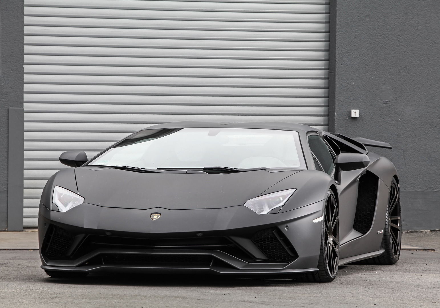 ราคา-Lamborghini-Aventador-S-_09