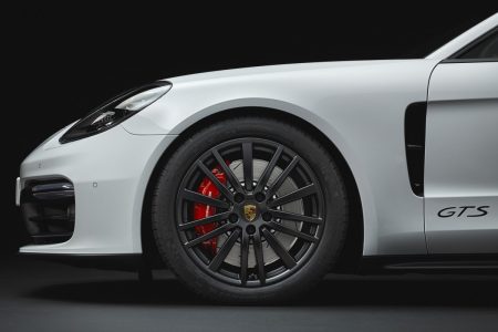 Porsche Panamera GTS 2019