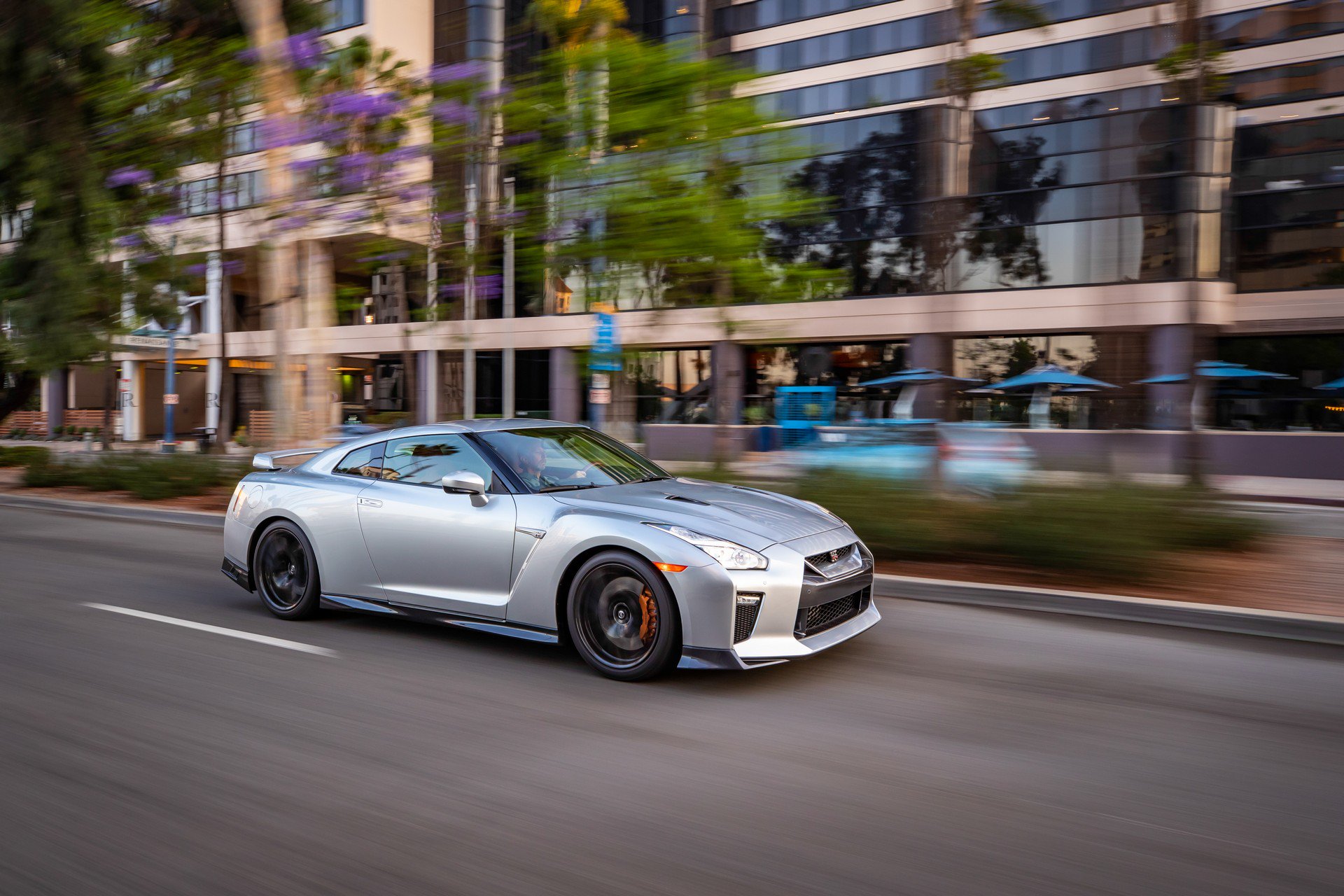 ราคา-Nissan-GT-R-2019-3