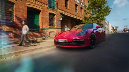 Porsche-Panamera-GTS-1