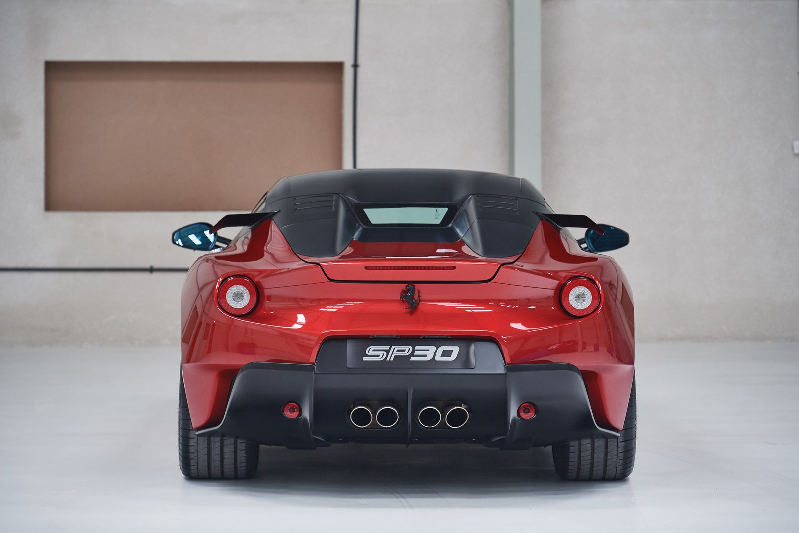 ราคา-Ferrari-SP30-2