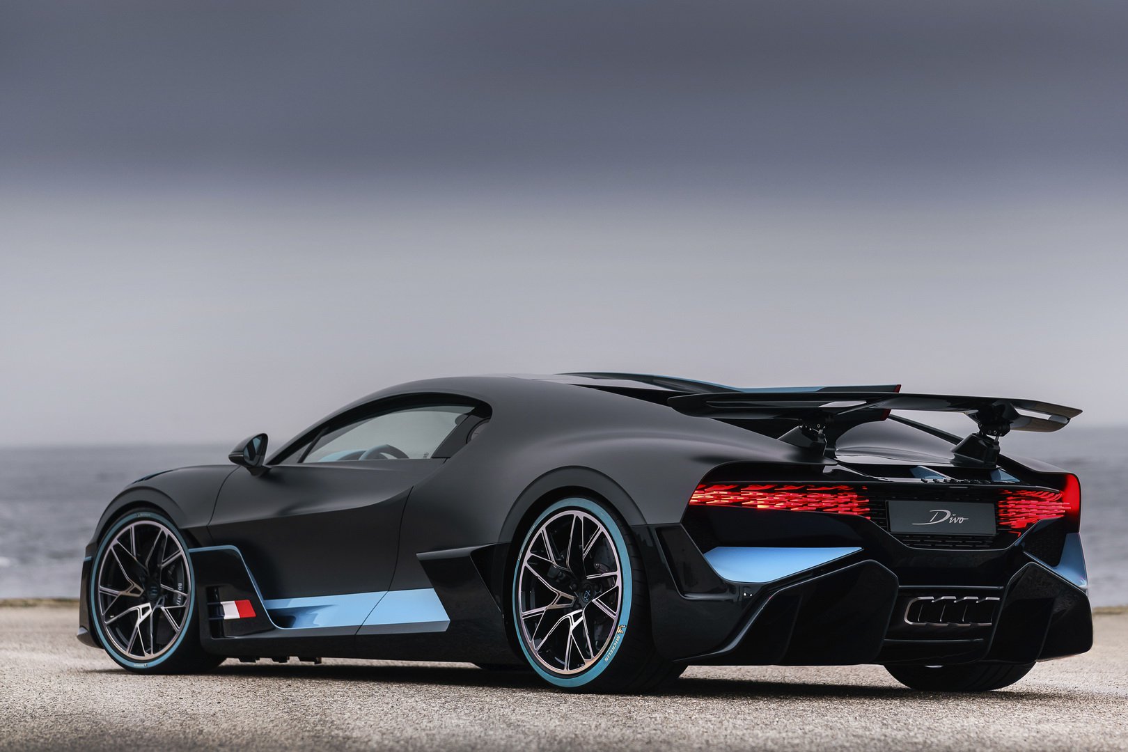 ราคา-Bugatti-Divo-5