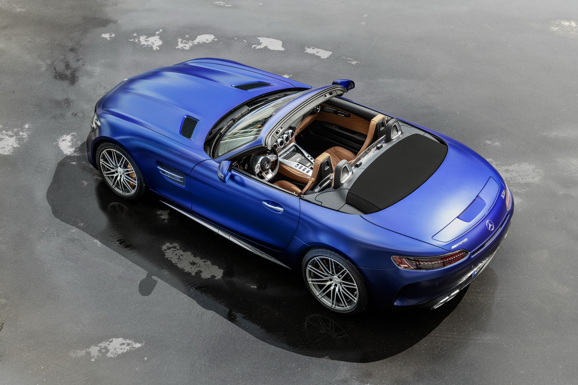 Mercedes-AMG-GT-C-สไตล์-Roadster-2