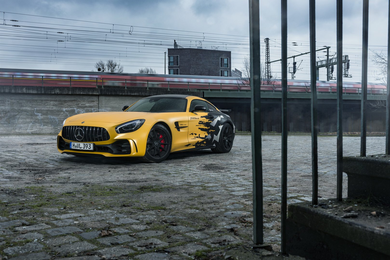 Mercedes-AMG-GT-R-จาก-Fostla-4