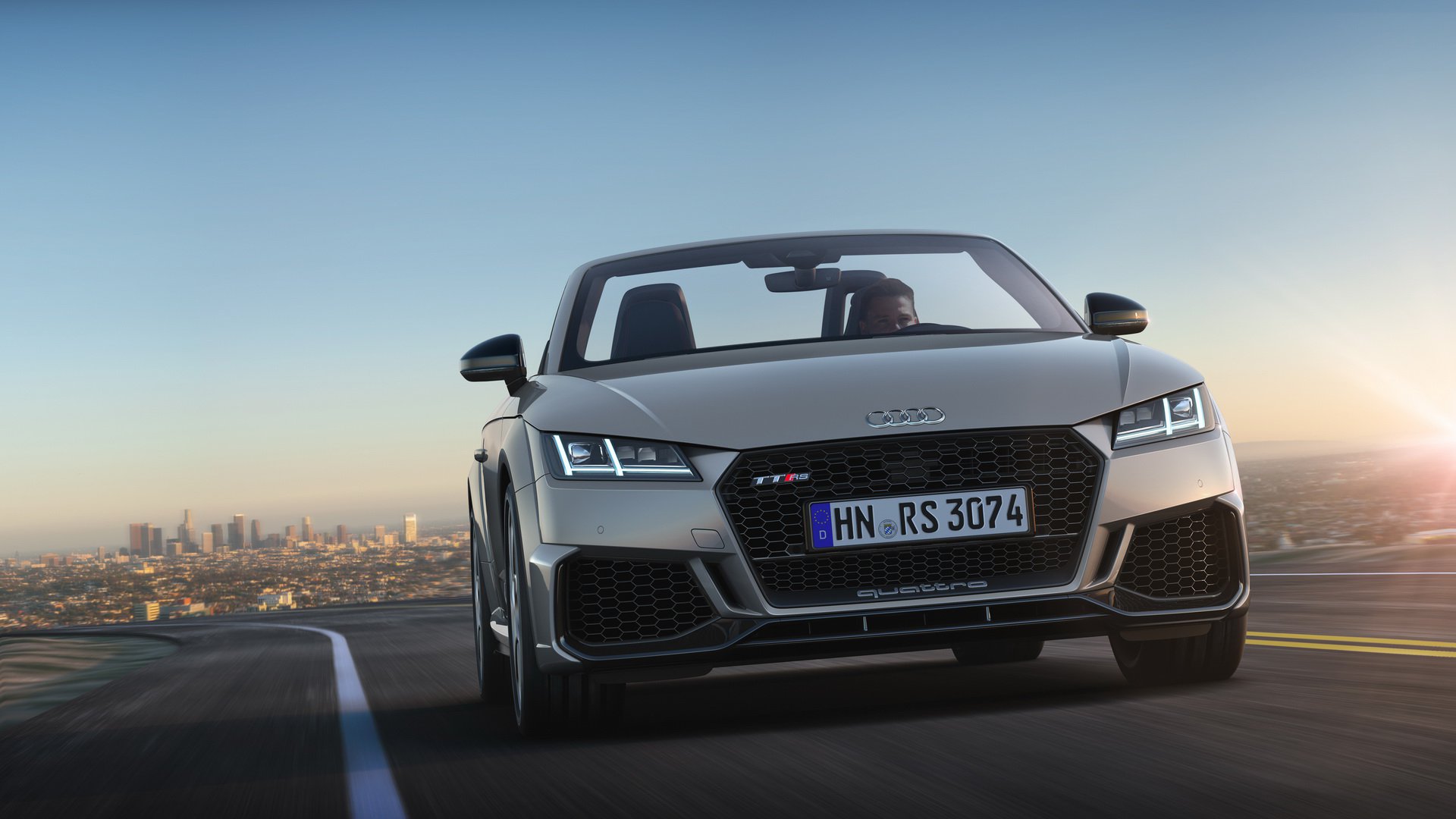 ราคา-Audi-TT-RS-2020-2