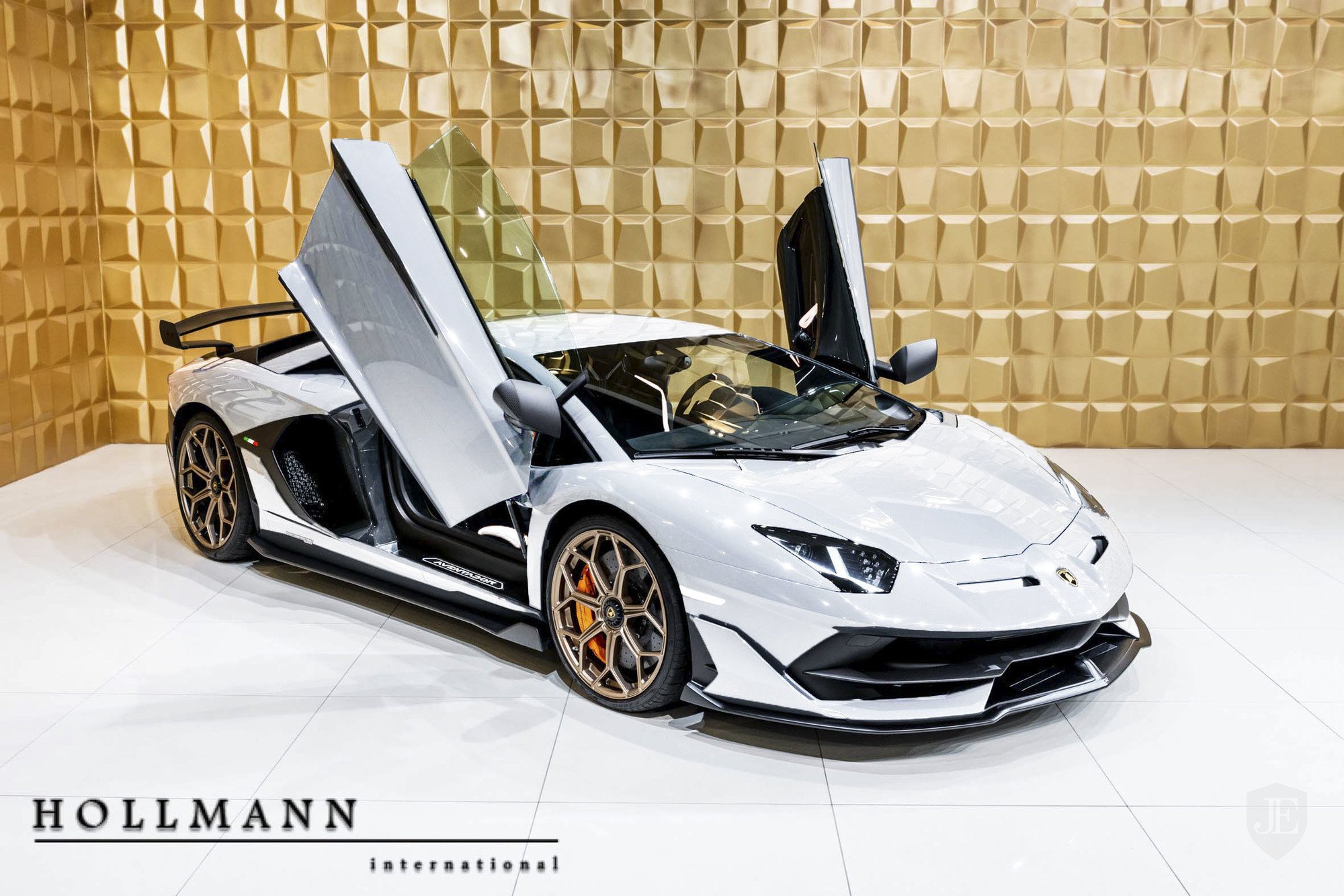 ราคา-Lamborghini-Aventador-SVJ-5