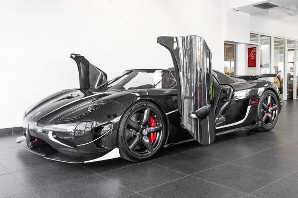 ราคา-Koenigsegg-Agera-RS-1