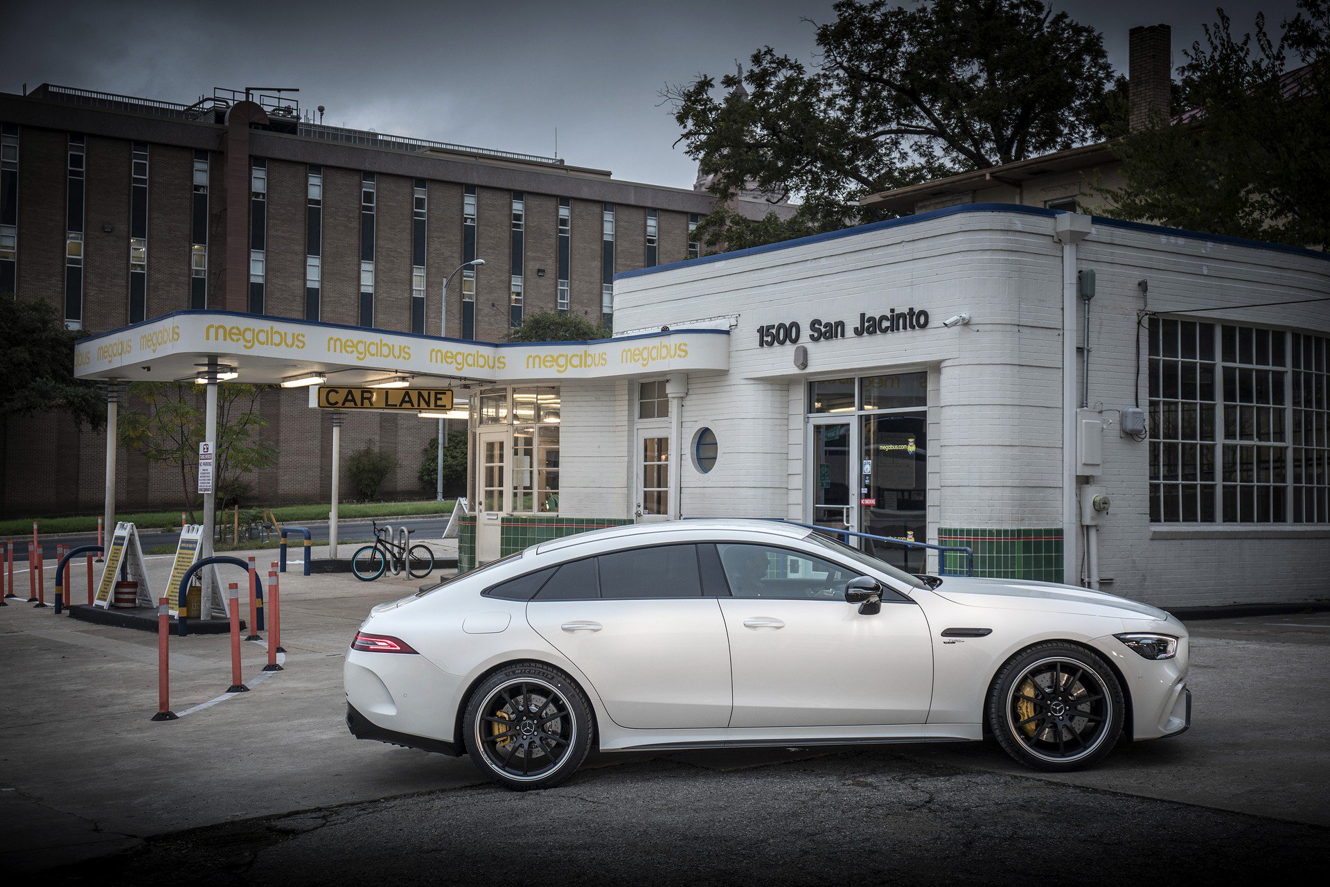 Mercedes-AMG-GT-4-Door-Coupe-รุ่น-53-2