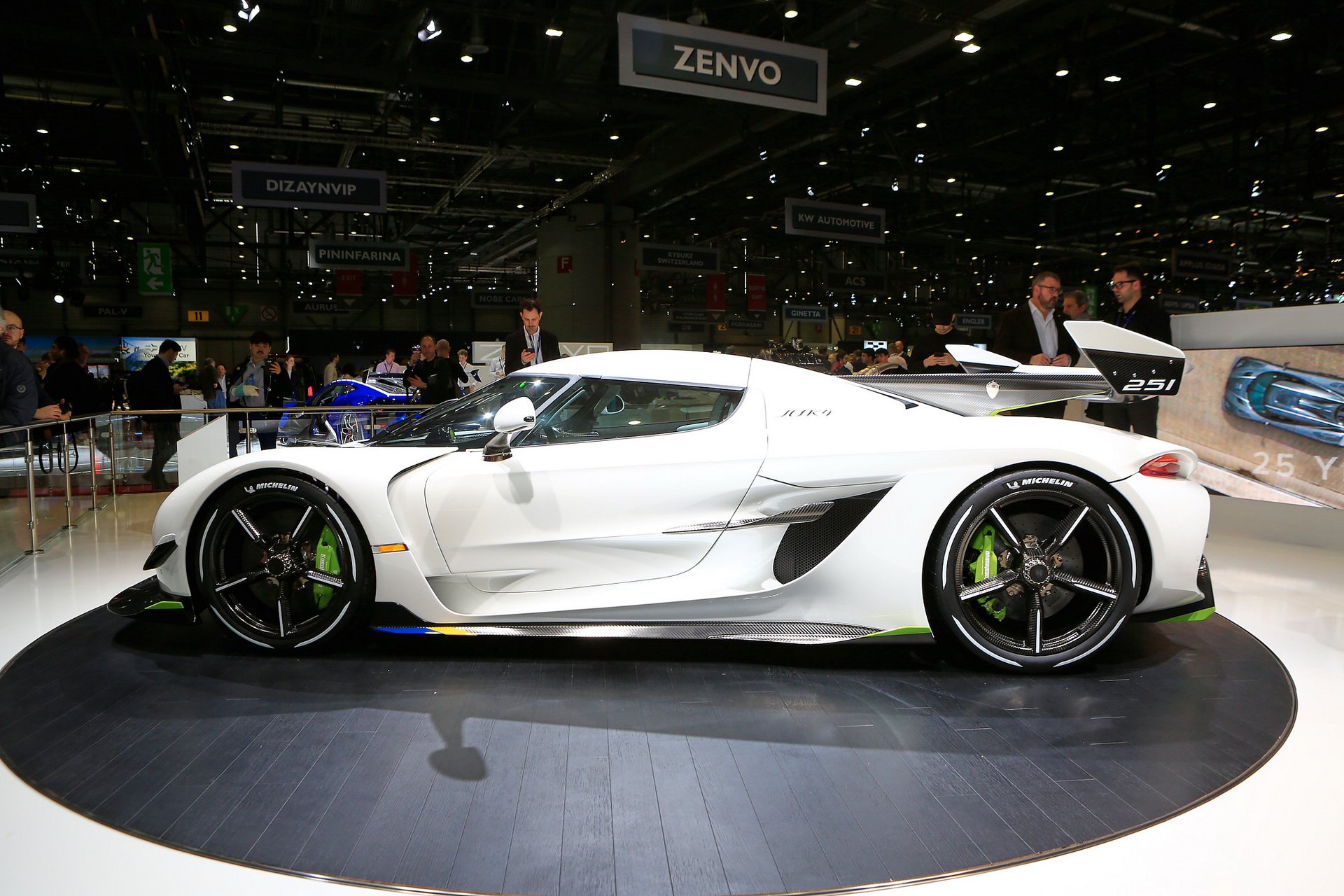 ราคา-Koenigsegg-Jesko-5