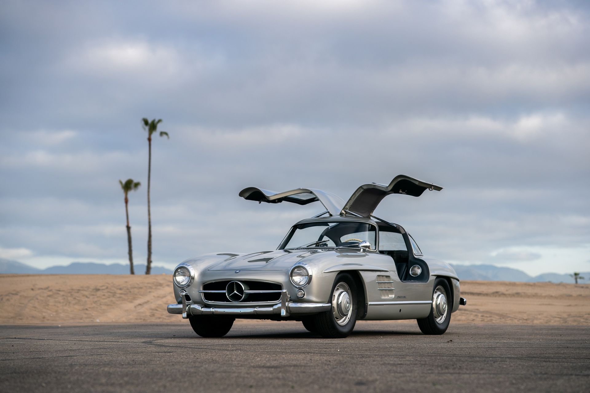 Mercedes-Benz-300-SL-ราคา-1