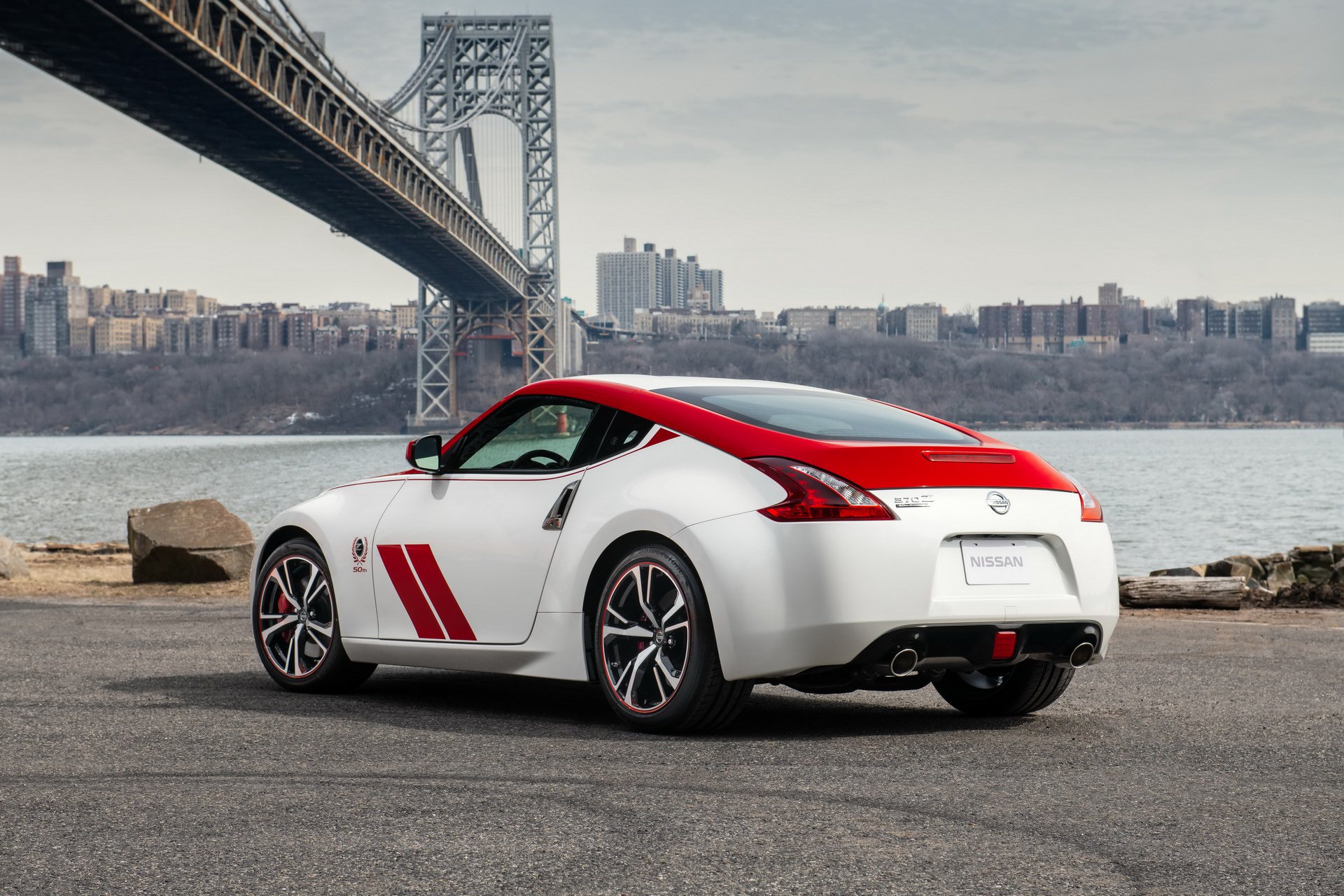 ราคา-Nissan-370Z-รุ่น-50th-Anniversary-Edition-1