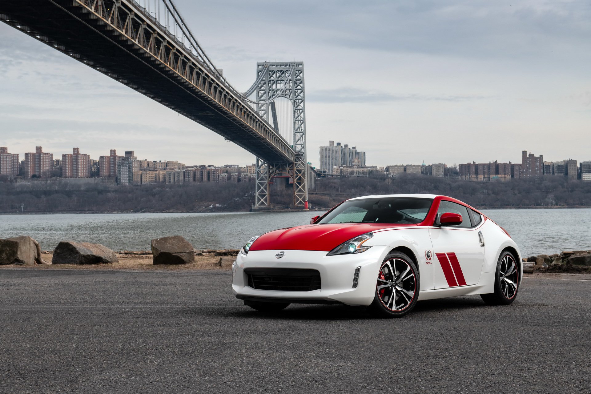 ราคา-Nissan-370Z-รุ่น-50th-Anniversary-Edition-2