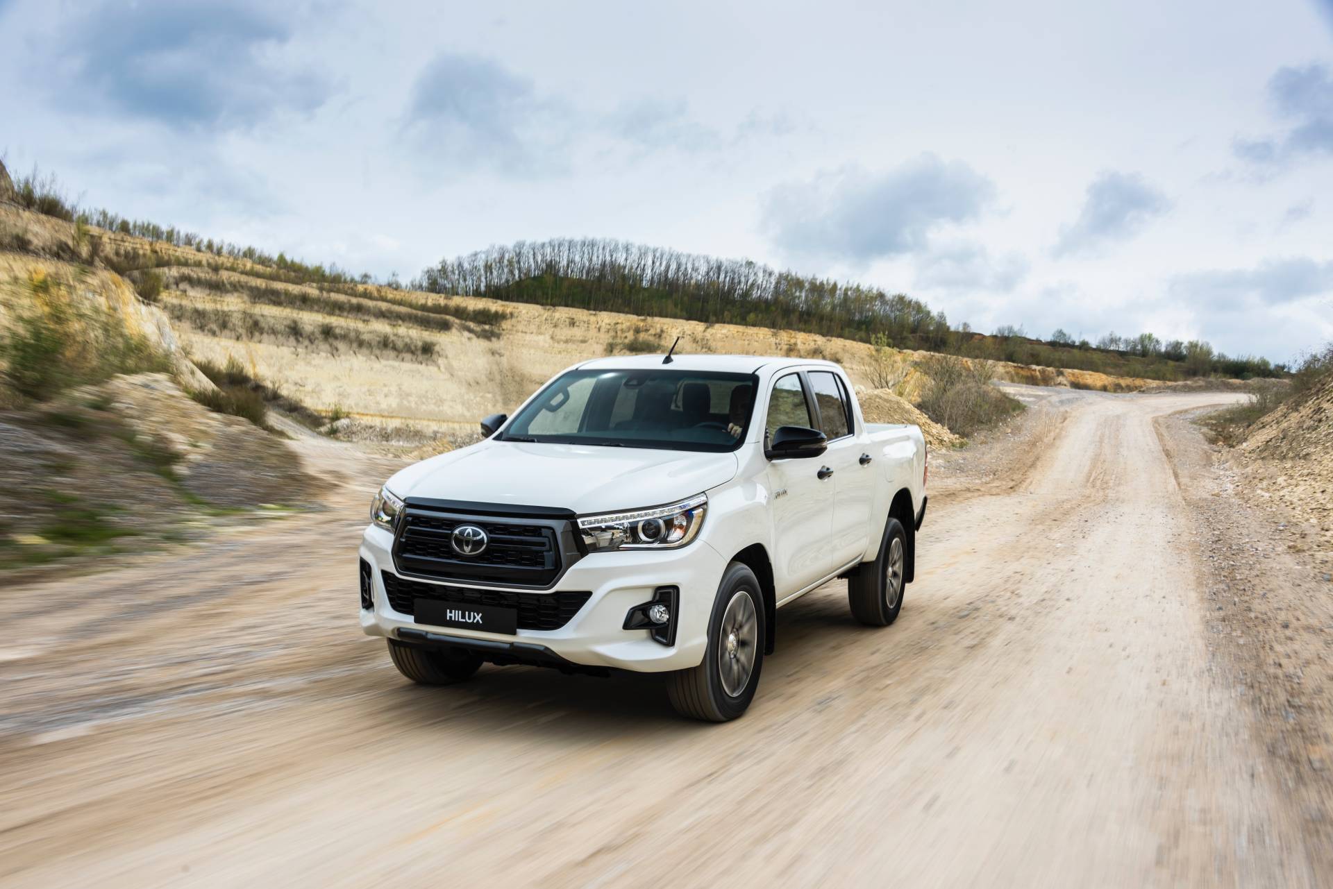 Toyota-Hilux-2019-รุ่นพิเศษ-7