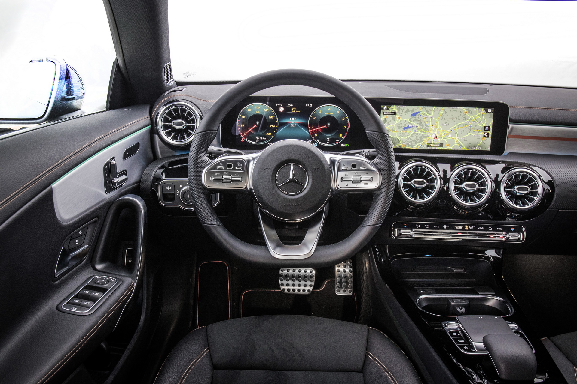 ราคา-Mercedes-Benz-CLA-2019-11