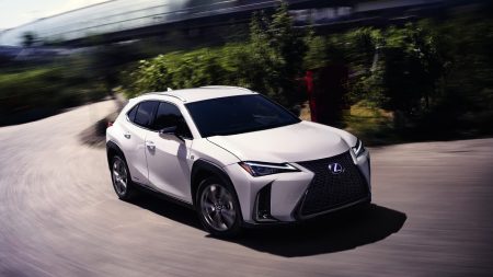 Lexus-UX-250h-F-Sport-4