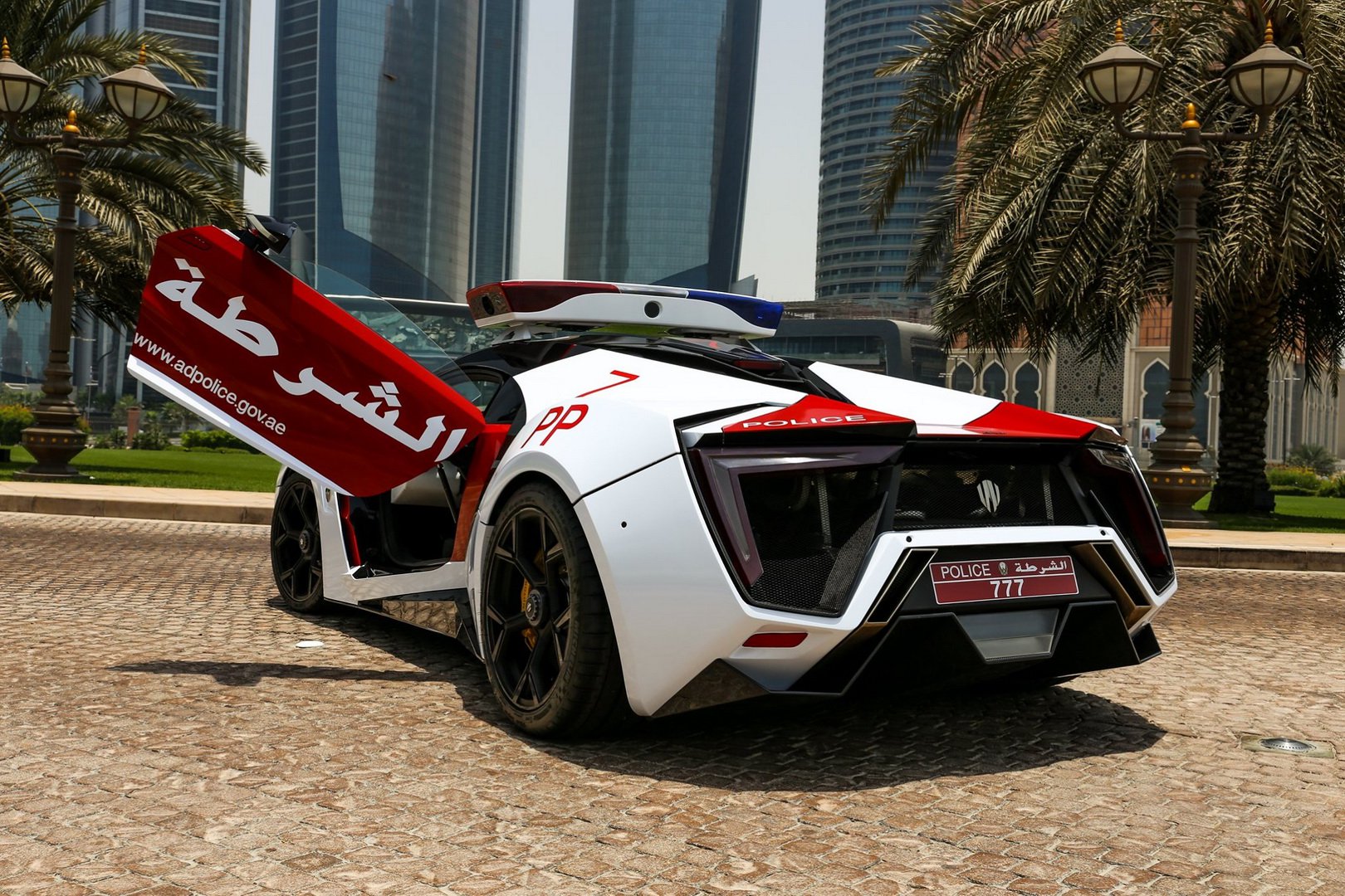 ราคา-Lykan-HyperSport-1