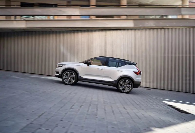 ราคา-Volvo-XC40-2019-3