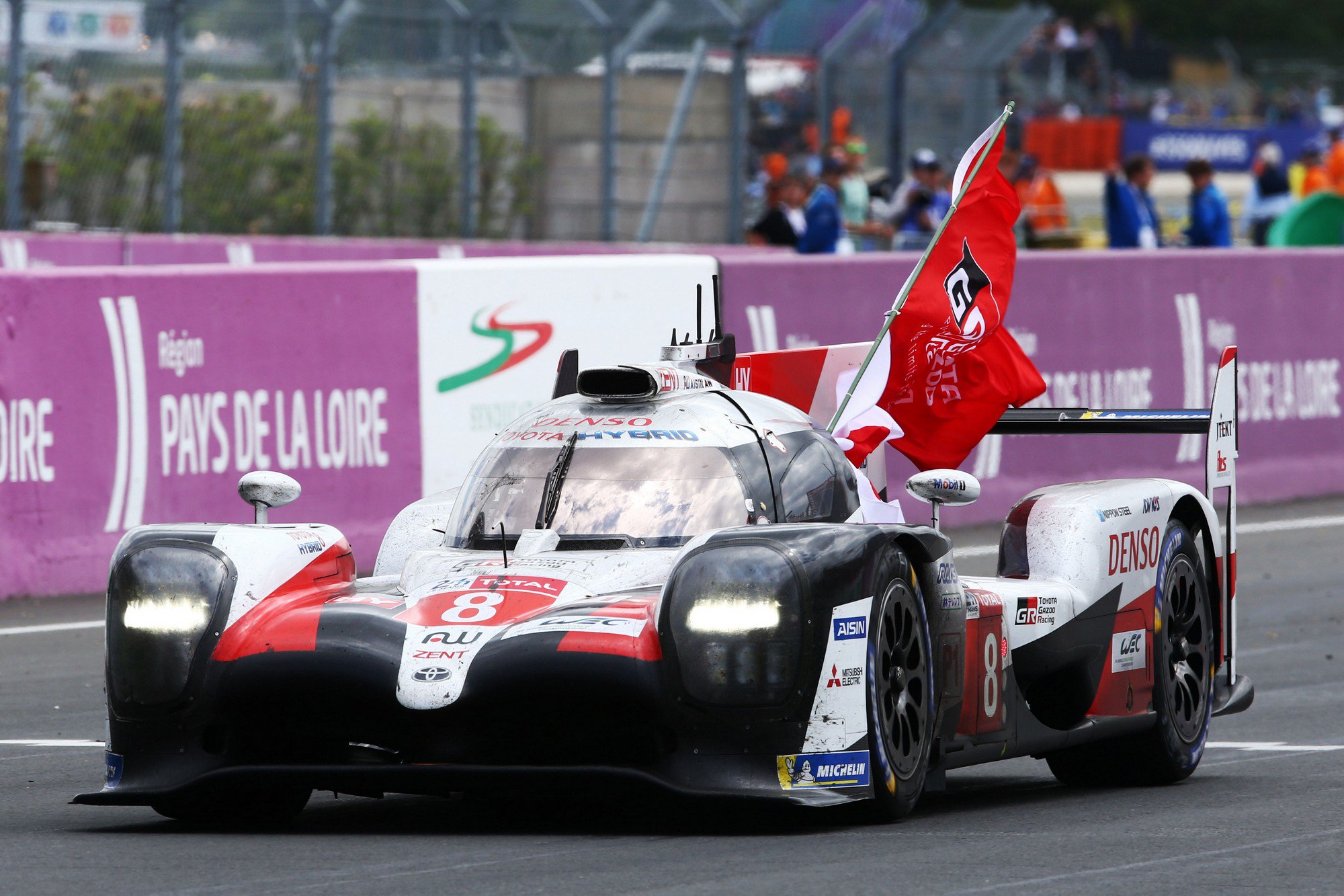 Toyota-คว้าแชมป์-Le-Mans-7