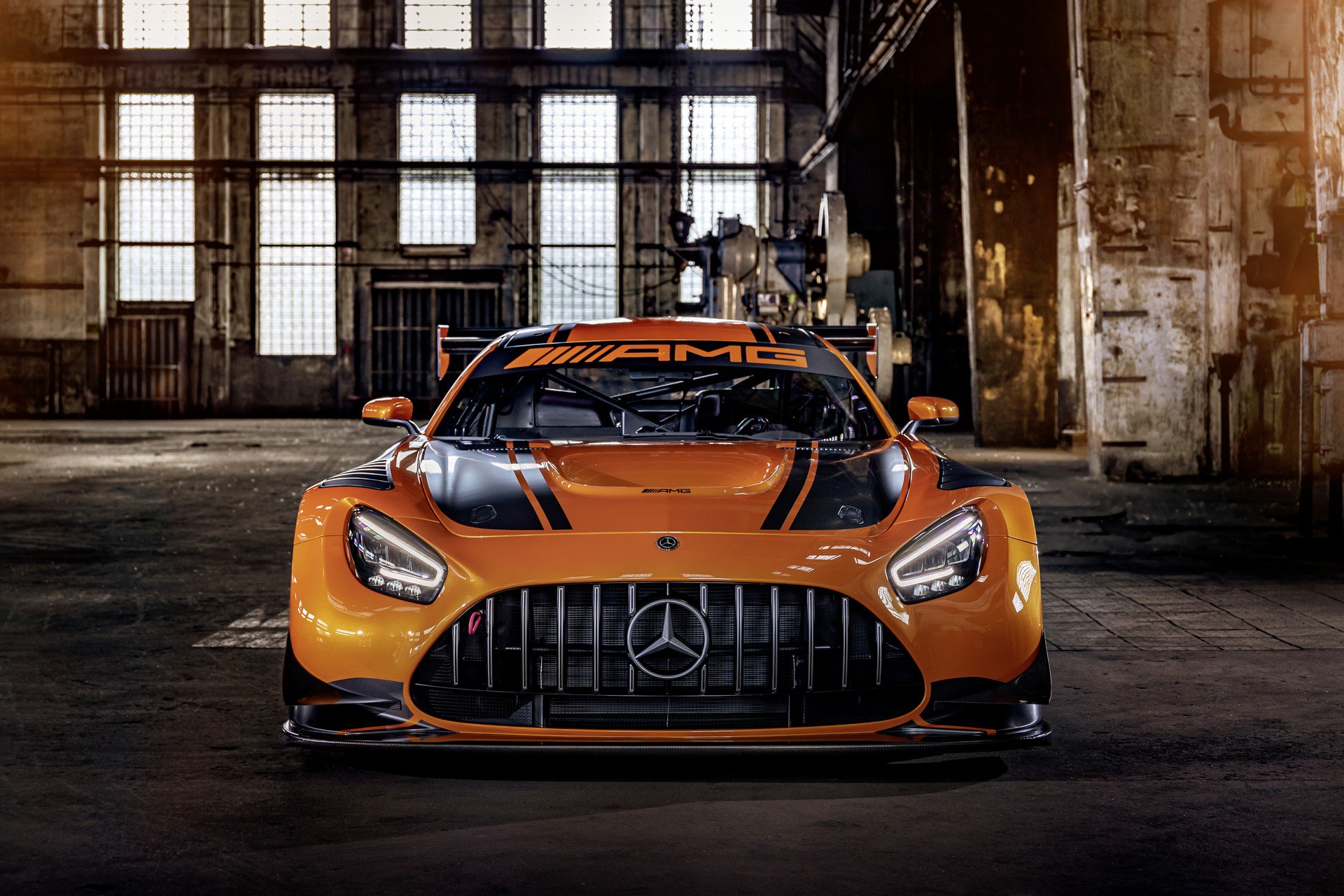 ราคา-Mercedes-AMG-GT3-10