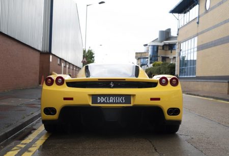 Ferrari-Enzo-3