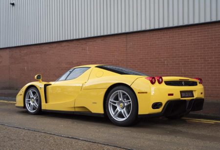 Ferrari-Enzo-4