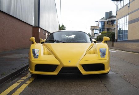 Ferrari-Enzo-10