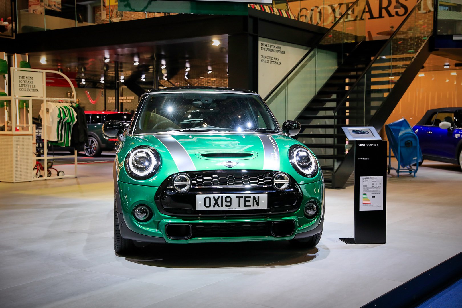 Mini-Cooper-S-รุ่น-60-Years-Edition-4