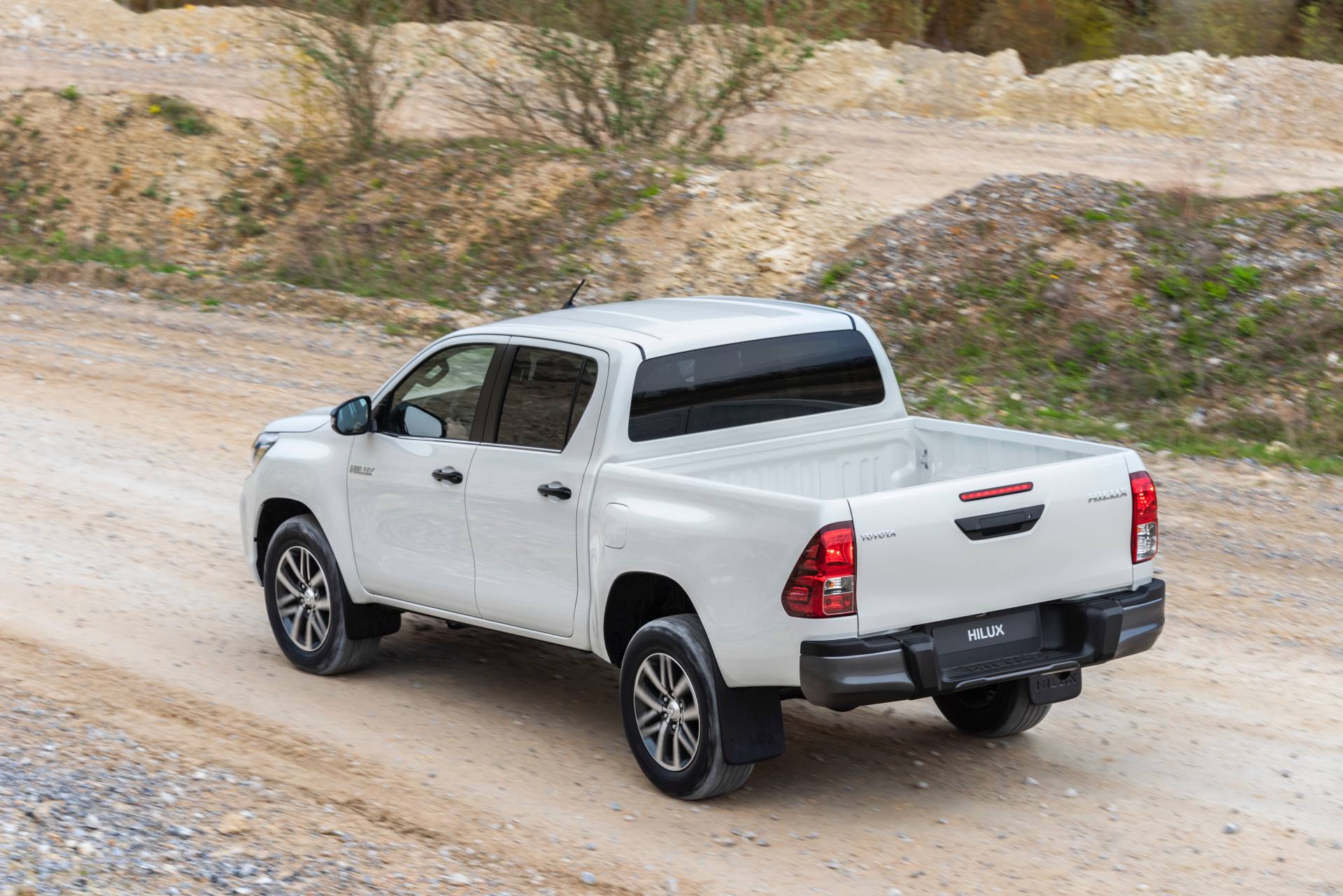 Toyota-HiLux-2019-ราคา-5