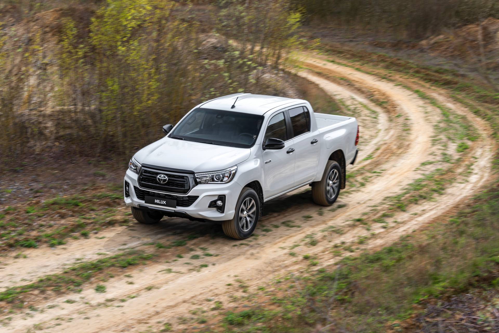 Toyota-HiLux-2019-ราคา-6