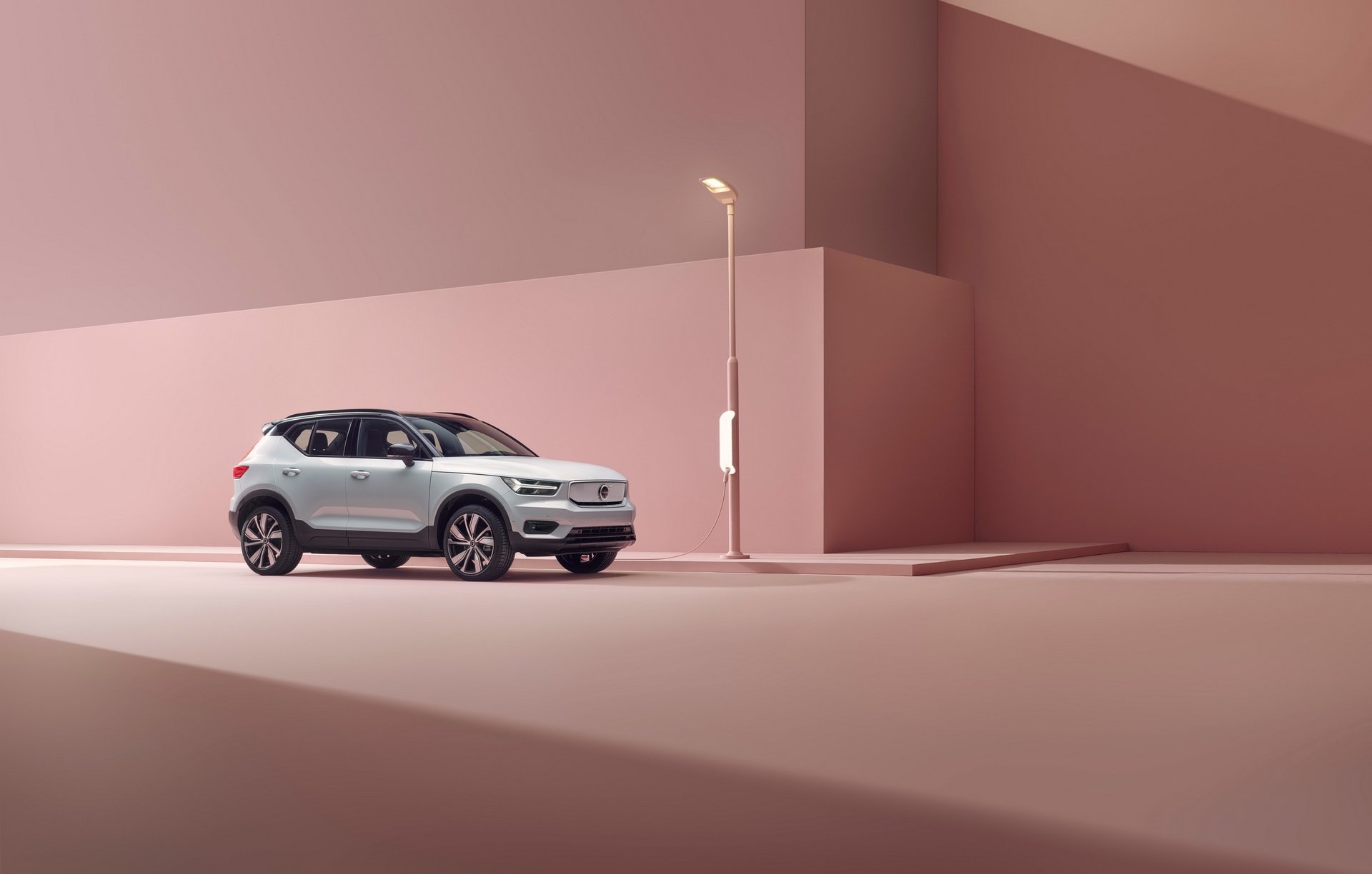 Volvo-XC40-Recharge-ราคา-4