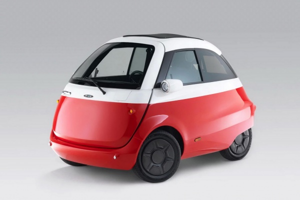 สีแดงแรงฤทธิ์ Artega Karo-Isetta