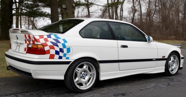 Rear-BMW-M3-Lightweight-1995