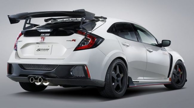 ด้านท้าย Honda Civic Type R เสริมหล่อสวมแต่งชุด Spoon รอบคัน