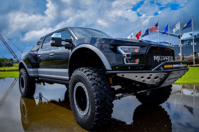 Ford F-250 MegaRaptor