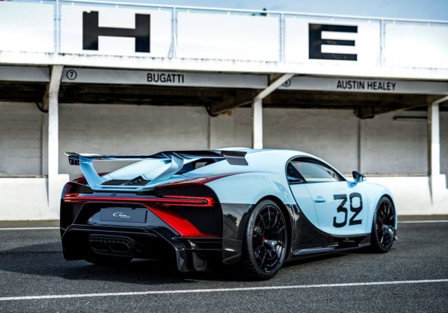 Bugatti-Chiron-Pur-Sport-Grand-Prix-Edition-2021-Rear-02