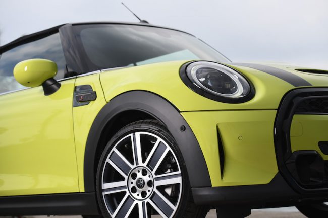 ภายนอก MINI Cooper S Convertible Sidewalk Edition