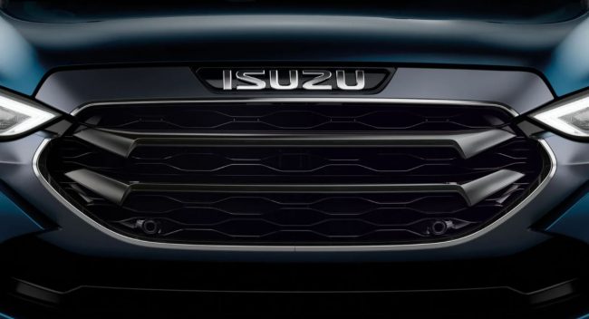 Isuzu-Mu-X-2023-Grille