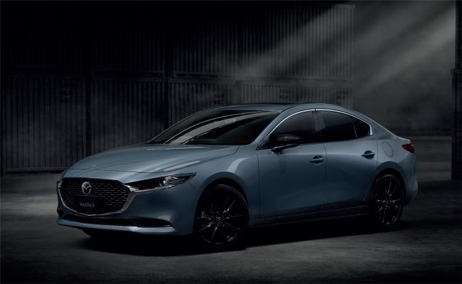 Mazda 3 รุ่น Carbon Edition