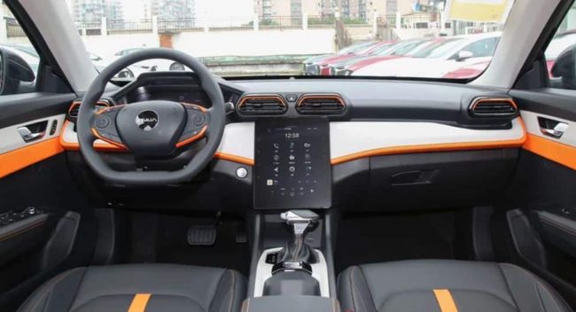 Dongfeng-Aeolus-Yixuan-Mach-Edition-Interior