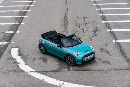 MINI-Cooper-Convertible-Seaside-Edition-13